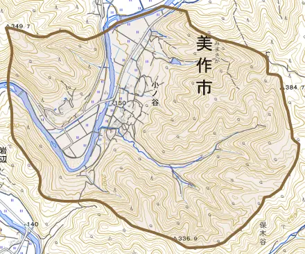 小ノ谷とその周辺の地図。町の範囲を重ねている