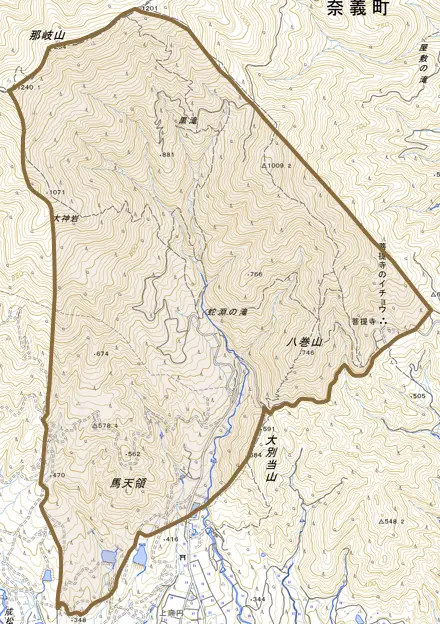 高円とその周辺の地図。町の範囲を重ねている