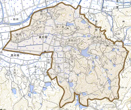 東片岡とその周辺の地図。町の範囲を重ねている