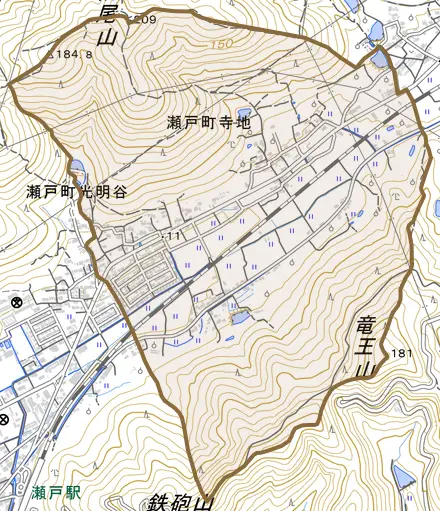 瀬戸町寺地とその周辺の地図。町の範囲を重ねている