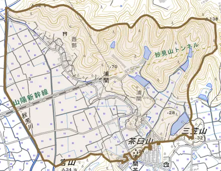 浦間とその周辺の地図。町の範囲を重ねている