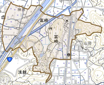 富崎とその周辺の地図。町の範囲を重ねている