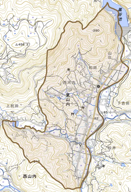 東山内とその周辺の地図。町の範囲を重ねている