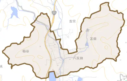 栢谷とその周辺の地図。町の範囲を重ねている