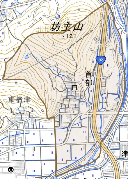 首部とその周辺の地図。町の範囲を重ねている