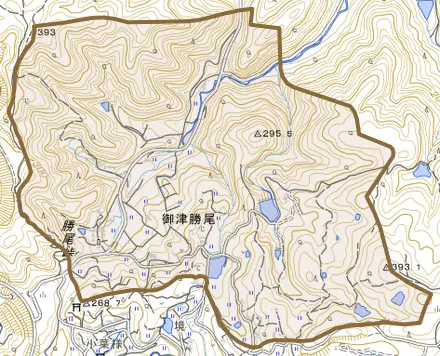 御津勝尾とその周辺の地図。町の範囲を重ねている
