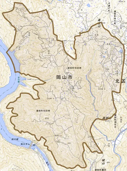 建部町和田南とその周辺の地図。町の範囲を重ねている