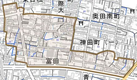 富田とその周辺の地図。町の範囲を重ねている