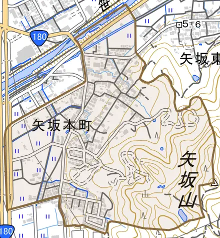 矢坂本町とその周辺の地図。町の範囲を重ねている