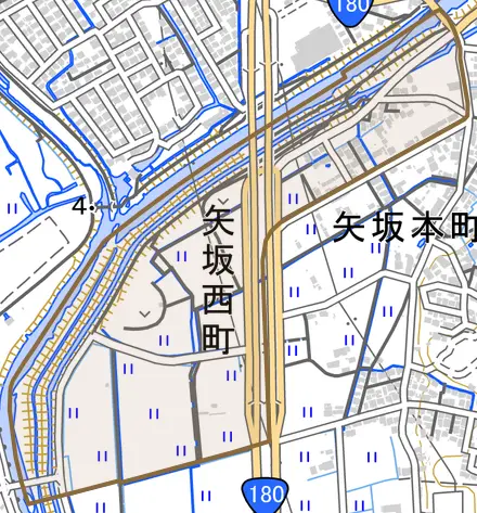 矢坂西町とその周辺の地図。町の範囲を重ねている