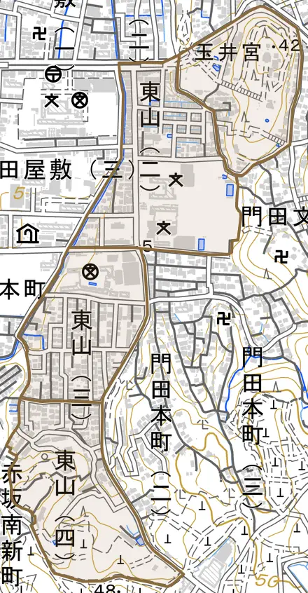 東山とその周辺の地図。町の範囲を重ねている