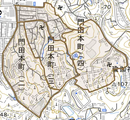 門田本町とその周辺の地図。町の範囲を重ねている