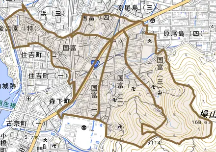 国富とその周辺の地図。町の範囲を重ねている