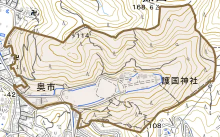 奥市とその周辺の地図。町の範囲を重ねている