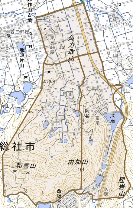 岡谷とその周辺の地図。町の範囲を重ねている