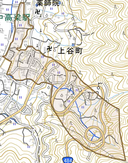 上谷町とその周辺の地図。町の範囲を重ねている
