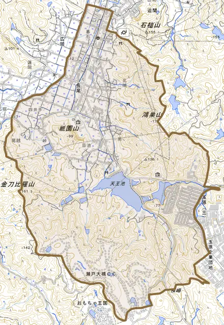 長尾とその周辺の地図。町の範囲を重ねている