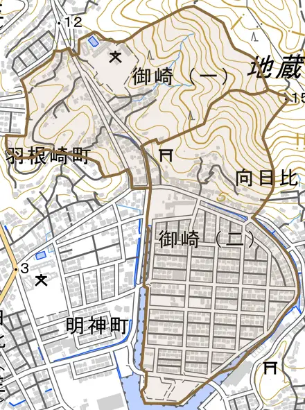御崎とその周辺の地図。町の範囲を重ねている