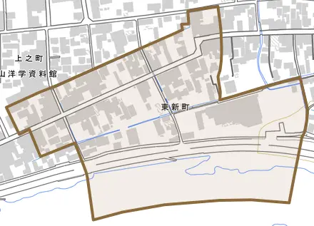 東新町とその周辺の地図。町の範囲を重ねている