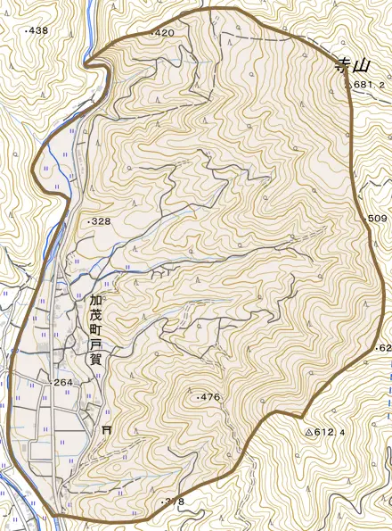 加茂町戸賀とその周辺の地図。町の範囲を重ねている