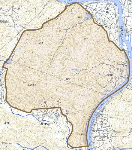 金屋とその周辺の地図。町の範囲を重ねている