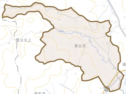 里公文とその周辺の地図。町の範囲を重ねている