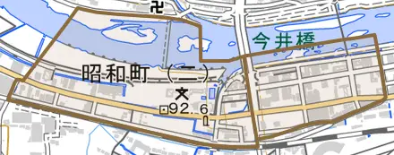 昭和町とその周辺の地図。町の範囲を重ねている