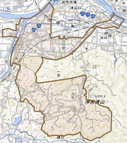 一方とその周辺の地図。町の範囲を重ねている