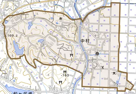 中村とその周辺の地図。町の範囲を重ねている