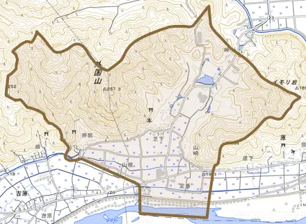 本とその周辺の地図。町の範囲を重ねている