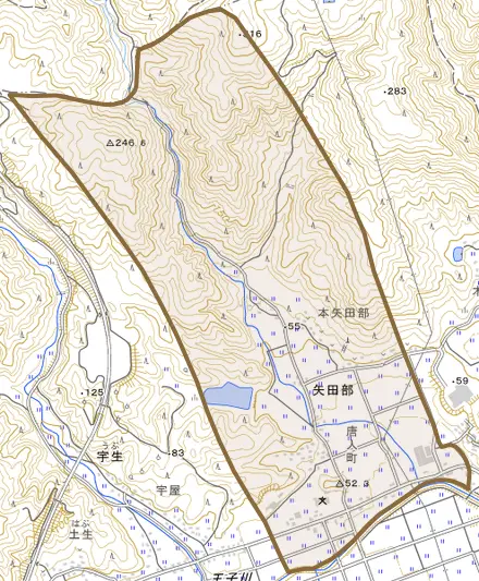 矢田部とその周辺の地図。町の範囲を重ねている