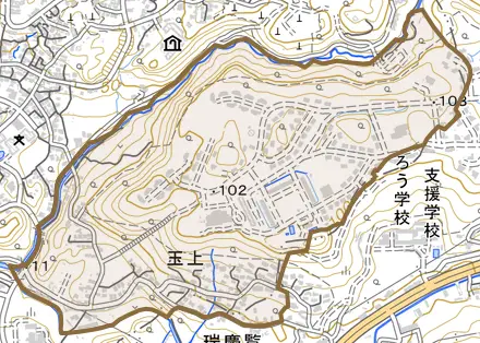 字玉上とその周辺の地図。町の範囲を重ねている