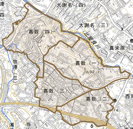 嘉数とその周辺の地図。町の範囲を重ねている