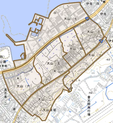 大山とその周辺の地図。町の範囲を重ねている