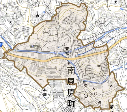 字兼城とその周辺の地図。町の範囲を重ねている