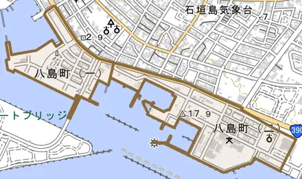 八島町とその周辺の地図。町の範囲を重ねている