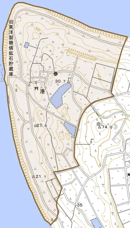 字港とその周辺の地図。町の範囲を重ねている
