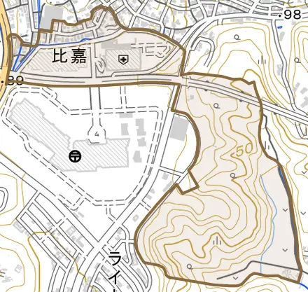 字比嘉とその周辺の地図。町の範囲を重ねている