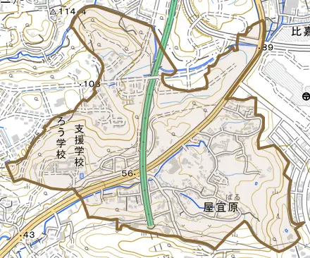 字屋宜原とその周辺の地図。町の範囲を重ねている