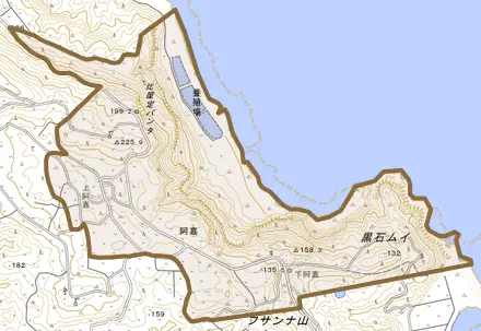 字阿嘉とその周辺の地図。町の範囲を重ねている