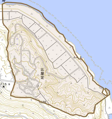 字比屋定とその周辺の地図。町の範囲を重ねている