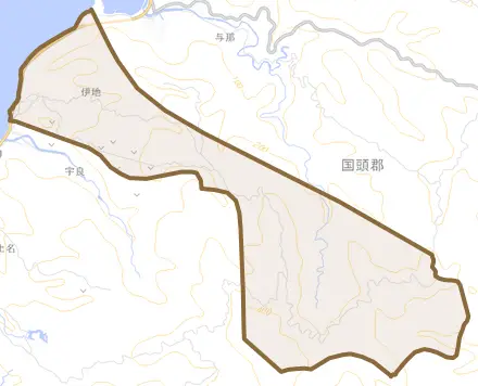 字伊地とその周辺の地図。町の範囲を重ねている