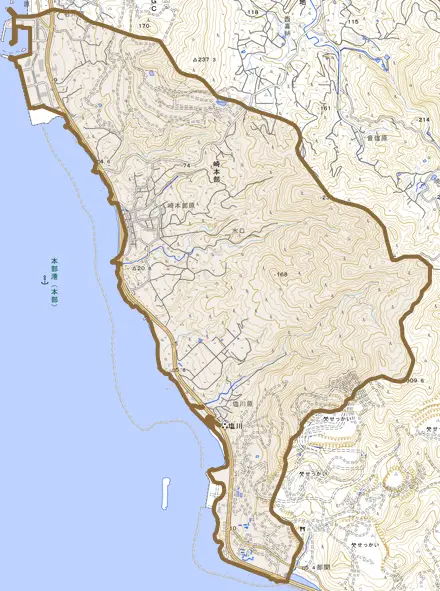 字崎本部とその周辺の地図。町の範囲を重ねている