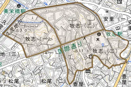 牧志とその周辺の地図。町の範囲を重ねている