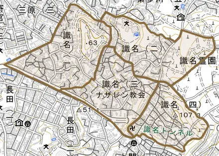 識名とその周辺の地図。町の範囲を重ねている
