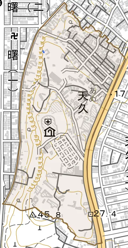 字天久とその周辺の地図。町の範囲を重ねている