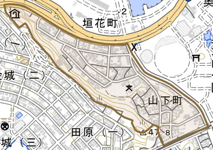 山下町とその周辺の地図。町の範囲を重ねている