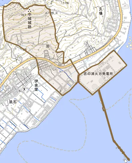 字泊とその周辺の地図。町の範囲を重ねている