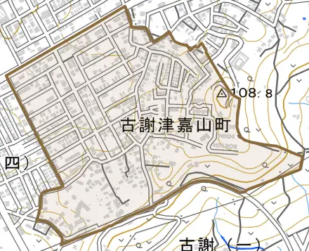 古謝津嘉山町とその周辺の地図。町の範囲を重ねている