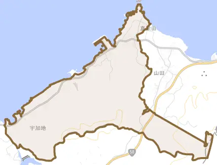 字真栄田とその周辺の地図。町の範囲を重ねている